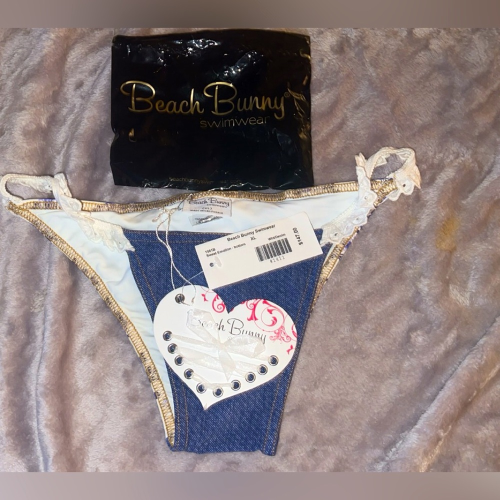 New with tags Beach bunny bikini bottoms “Sweet emotion” xl